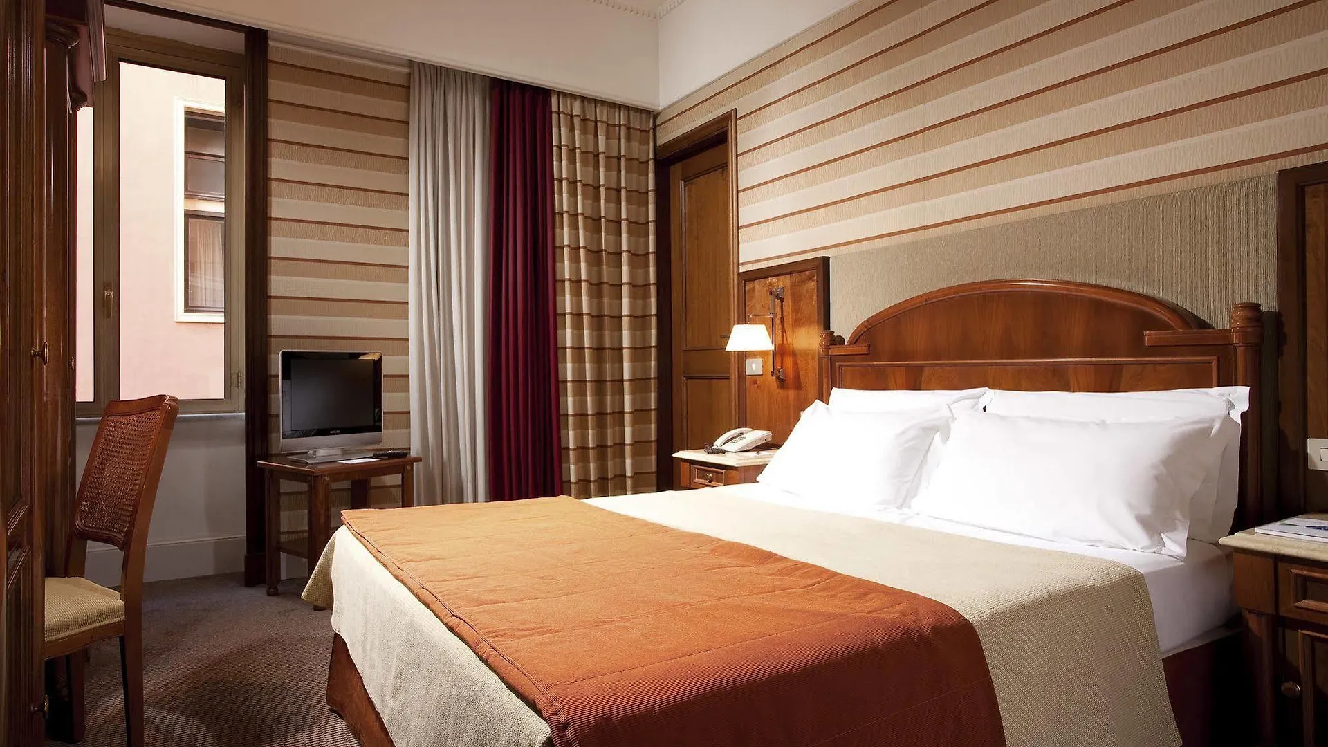 Hotel Mascagni Rome 4*,